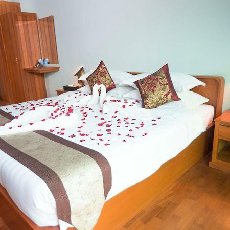 Hotel Sincere Smile Yangon Luaran gambar