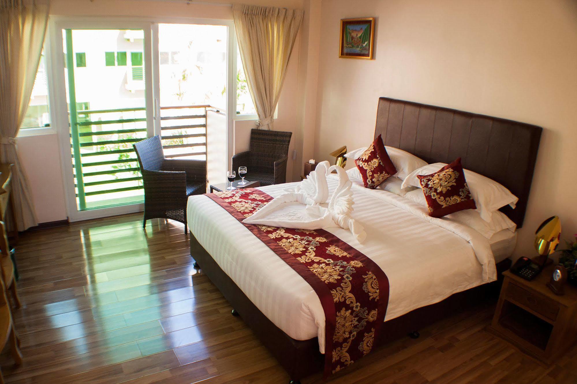 Hotel Sincere Smile Yangon Luaran gambar