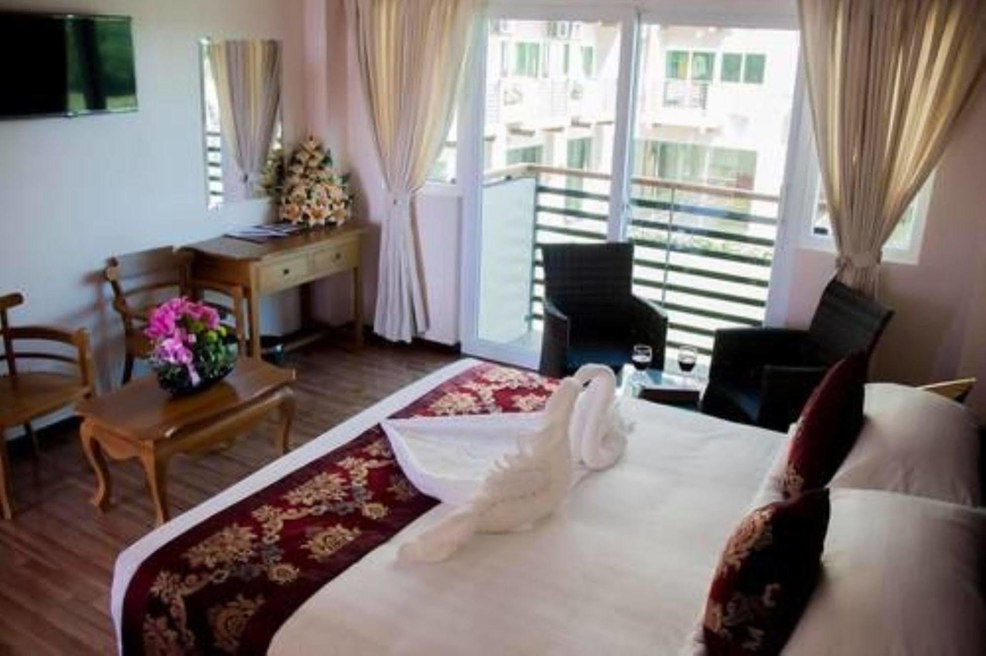 Hotel Sincere Smile Yangon Luaran gambar
