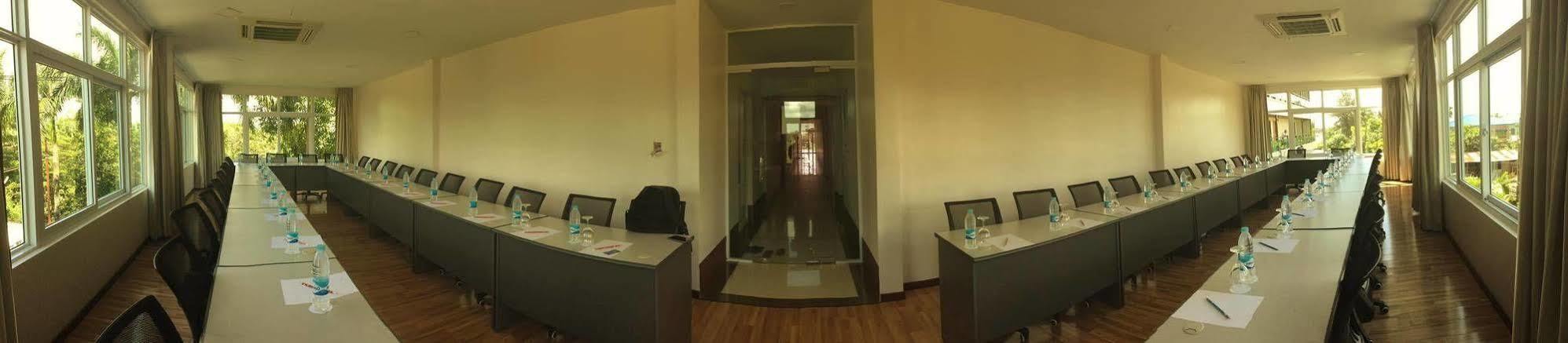 Hotel Sincere Smile Yangon Luaran gambar