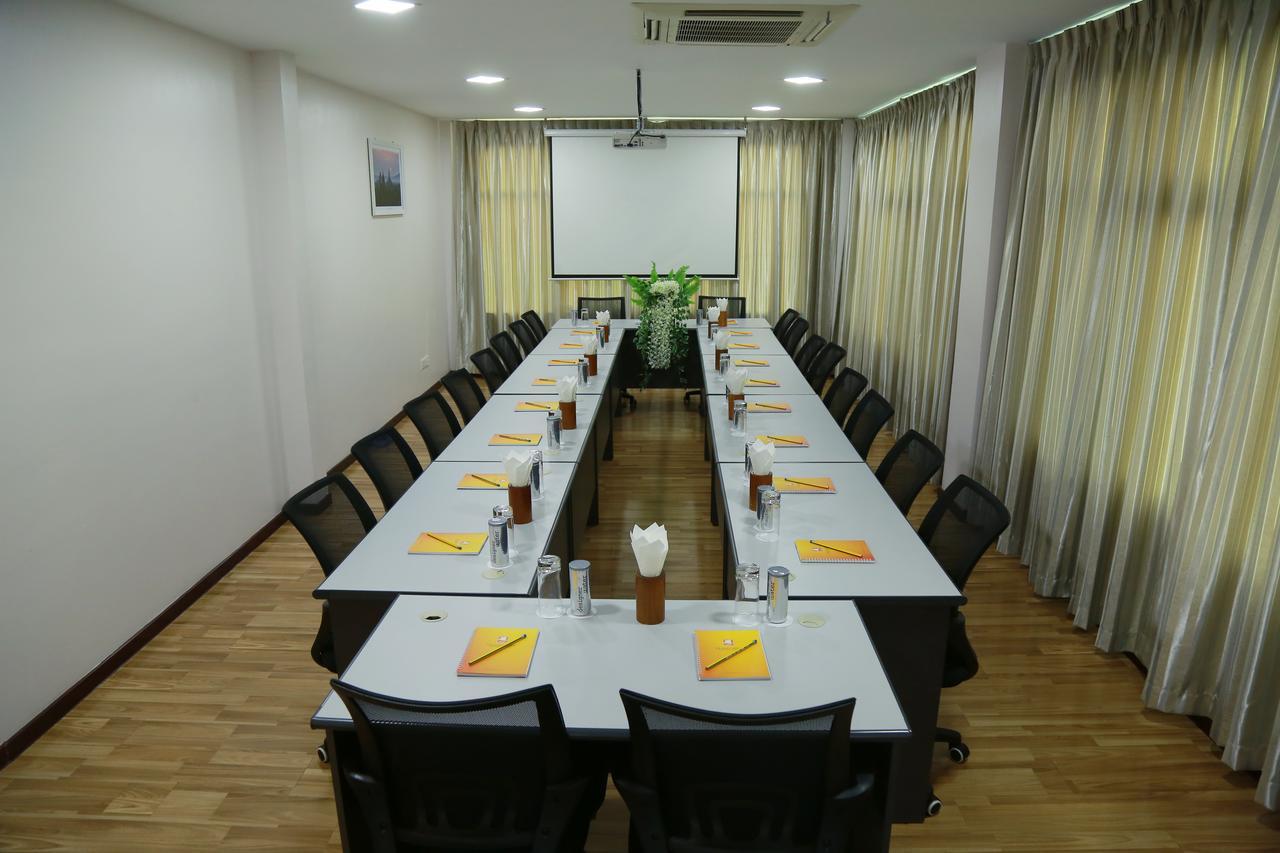 Hotel Sincere Smile Yangon Luaran gambar