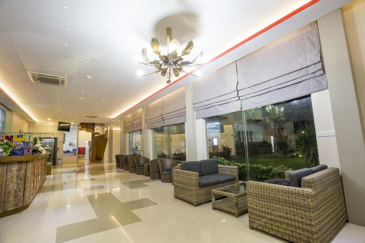 Hotel Sincere Smile Yangon Luaran gambar
