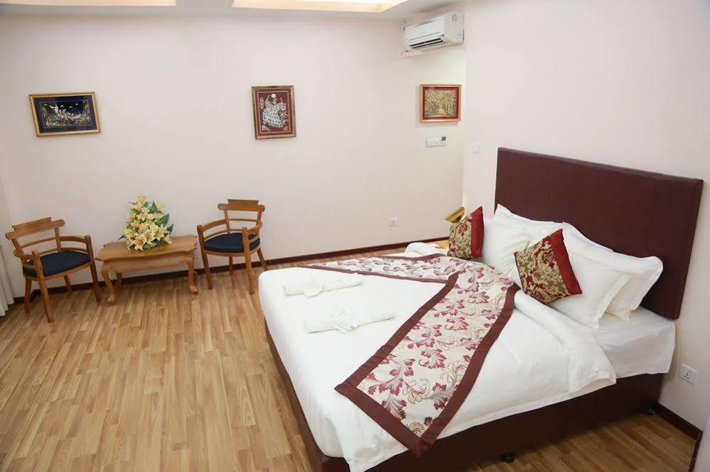 Hotel Sincere Smile Yangon Luaran gambar